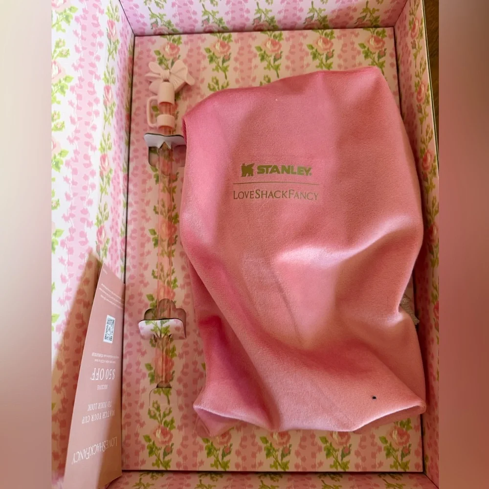 NWT Love Shack Fancy x Stanley 20 oz tumbler Blooming Rose Floral Pink - Picture 5 of 9